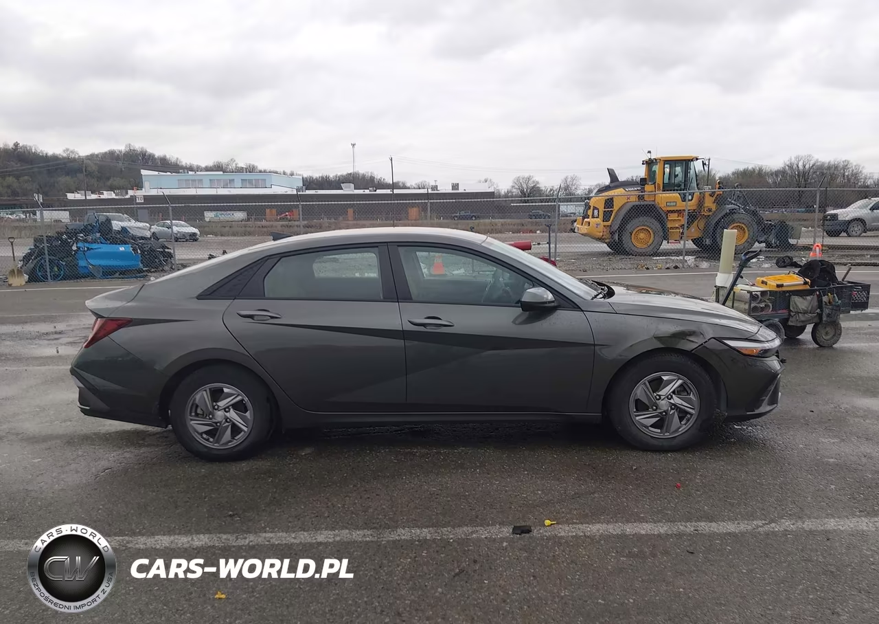 2024 Hyundai Elantra Se VIN:KMHLL4DG3RU742719 - 13