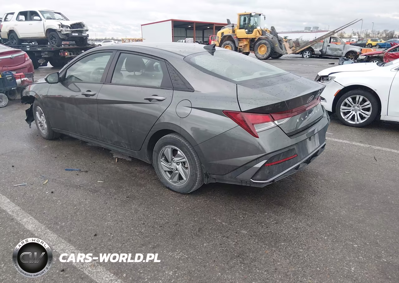 2024 Hyundai Elantra Se VIN:KMHLL4DG3RU742719 - 3
