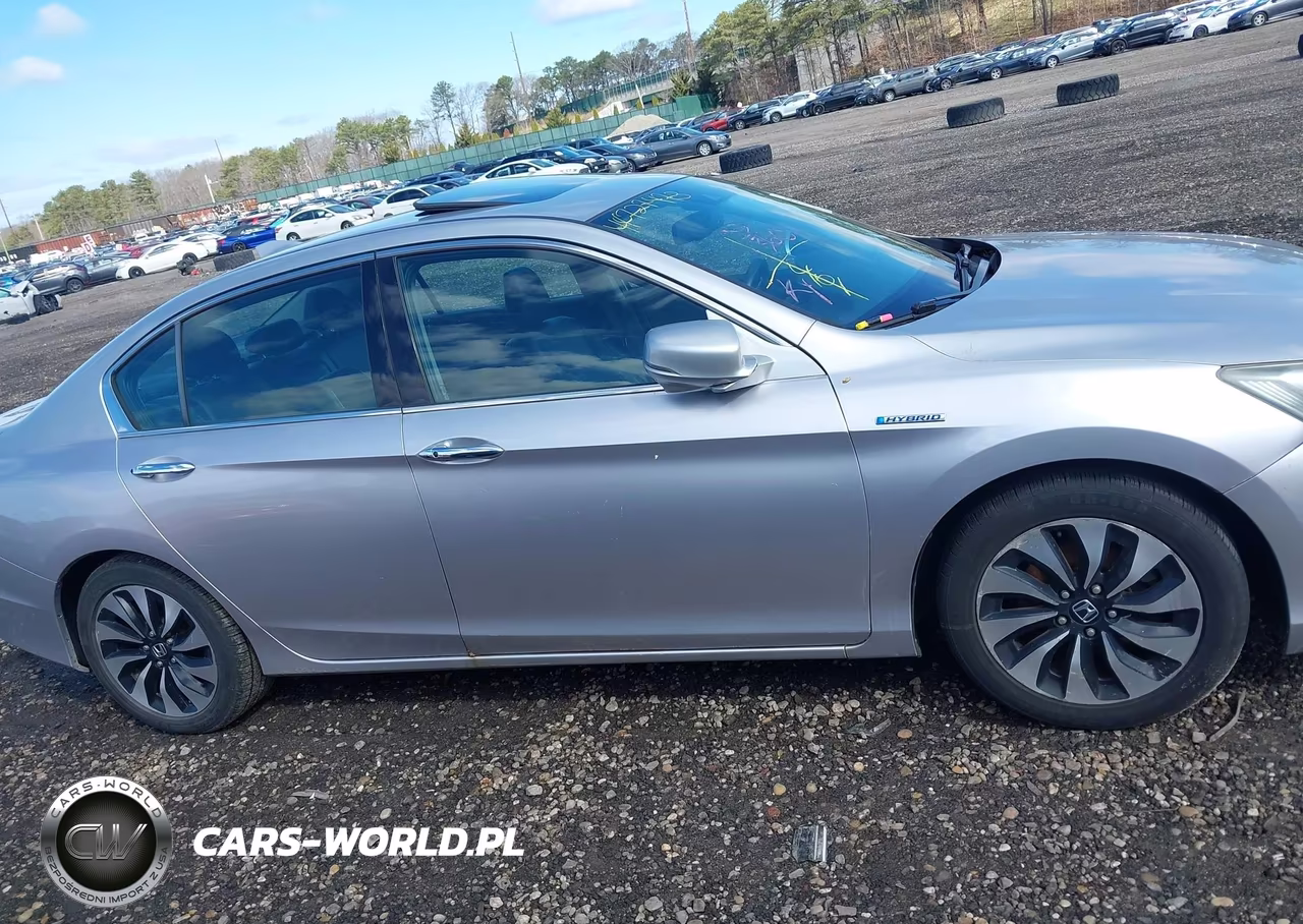 2015 Honda Accord Hybrid Ex-L VIN:1HGCR6F5XFA006465 - 12