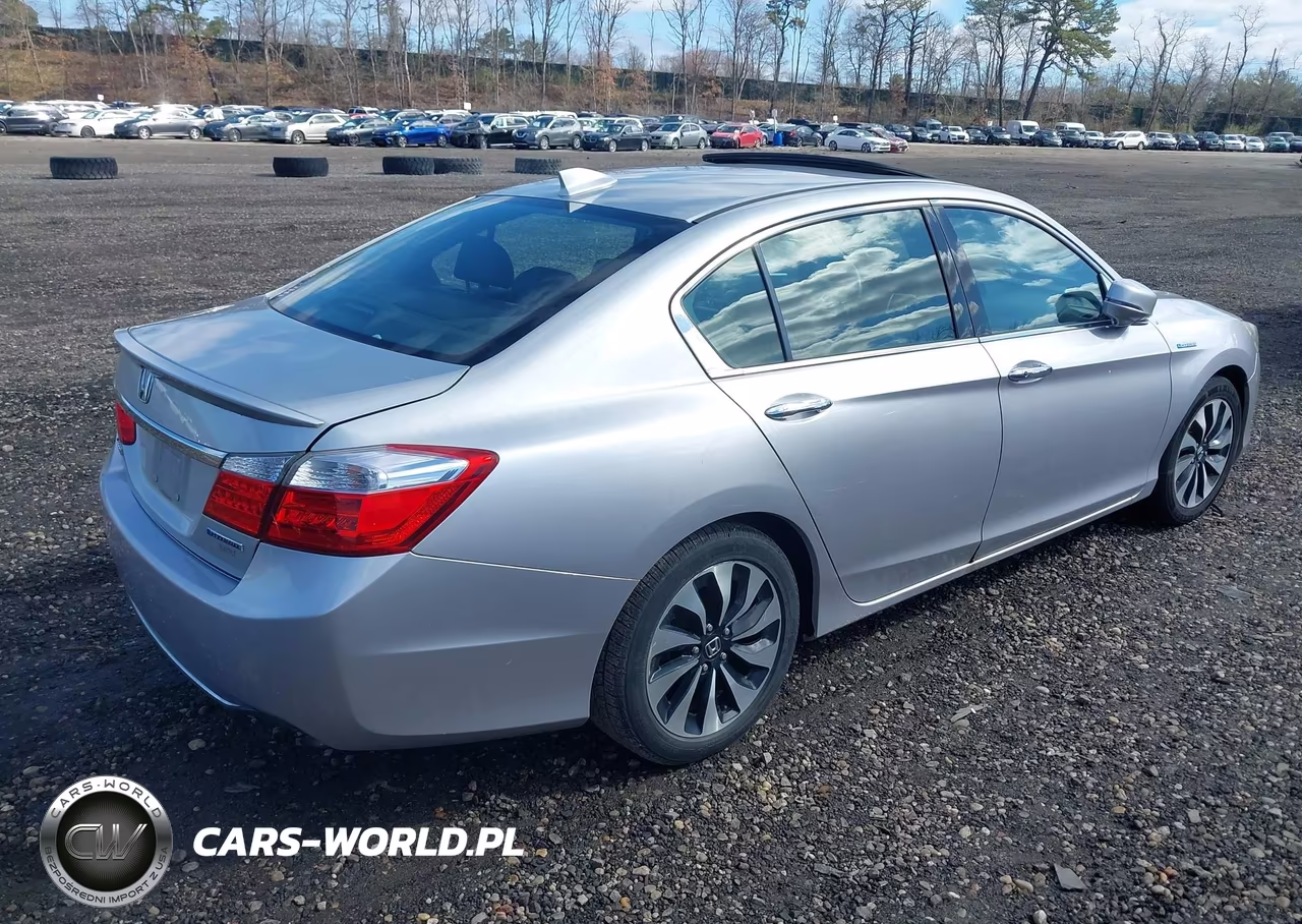 2015 Honda Accord Hybrid Ex-L VIN:1HGCR6F5XFA006465 - 4