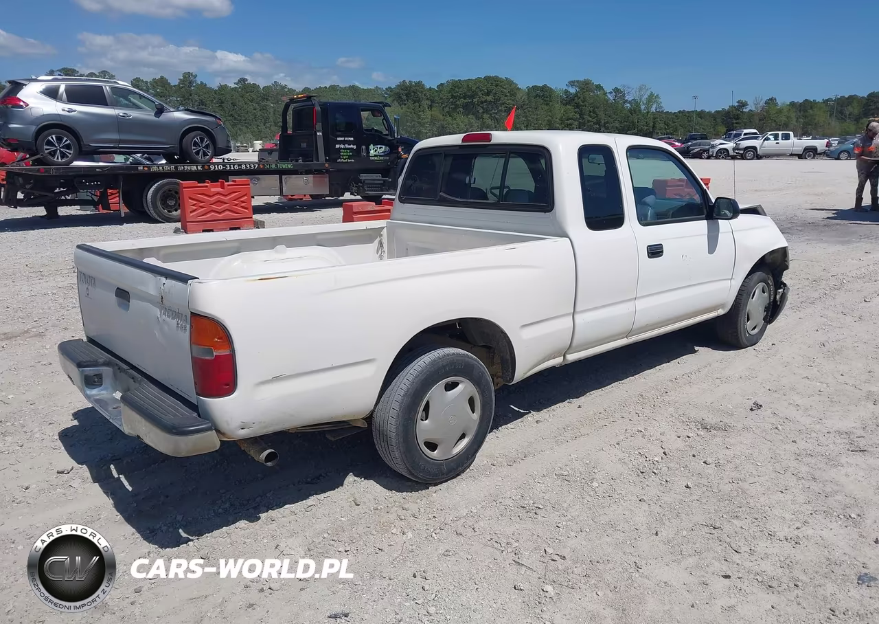 2000 Toyota Tacoma VIN:5TEVL52N3YZ711173 - 4