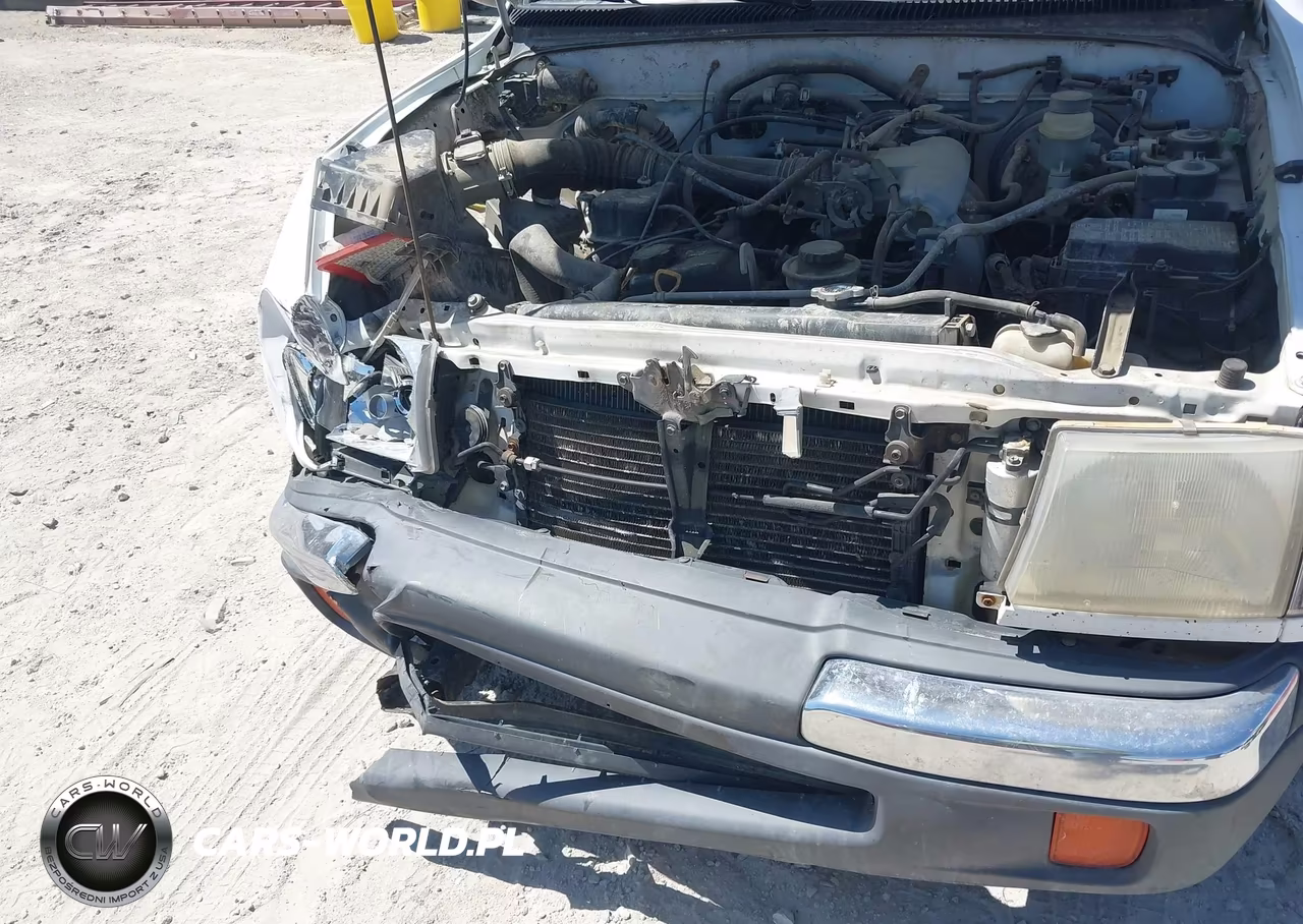 2000 Toyota Tacoma VIN:5TEVL52N3YZ711173 - 6