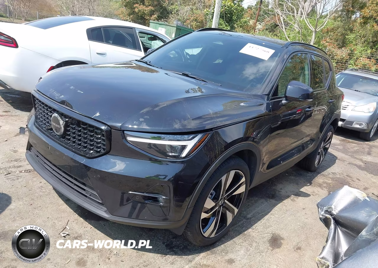 2024 Volvo Xc40 B5 Plus Dark Theme VIN:YV4L12UL5R2376878 - 2