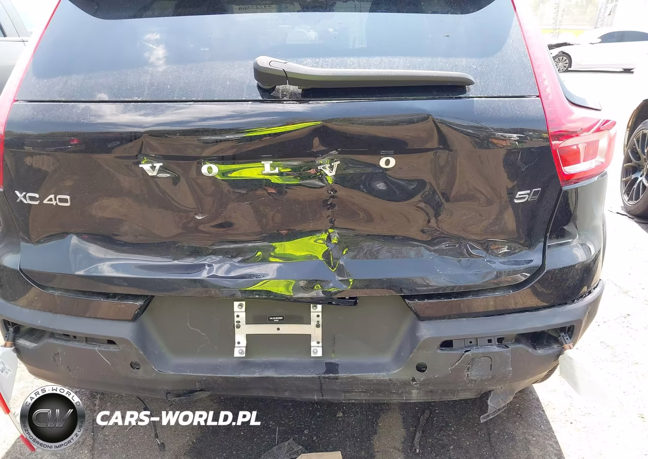 2024 Volvo Xc40 B5 Plus Dark Theme VIN:YV4L12UL5R2376878 - 6