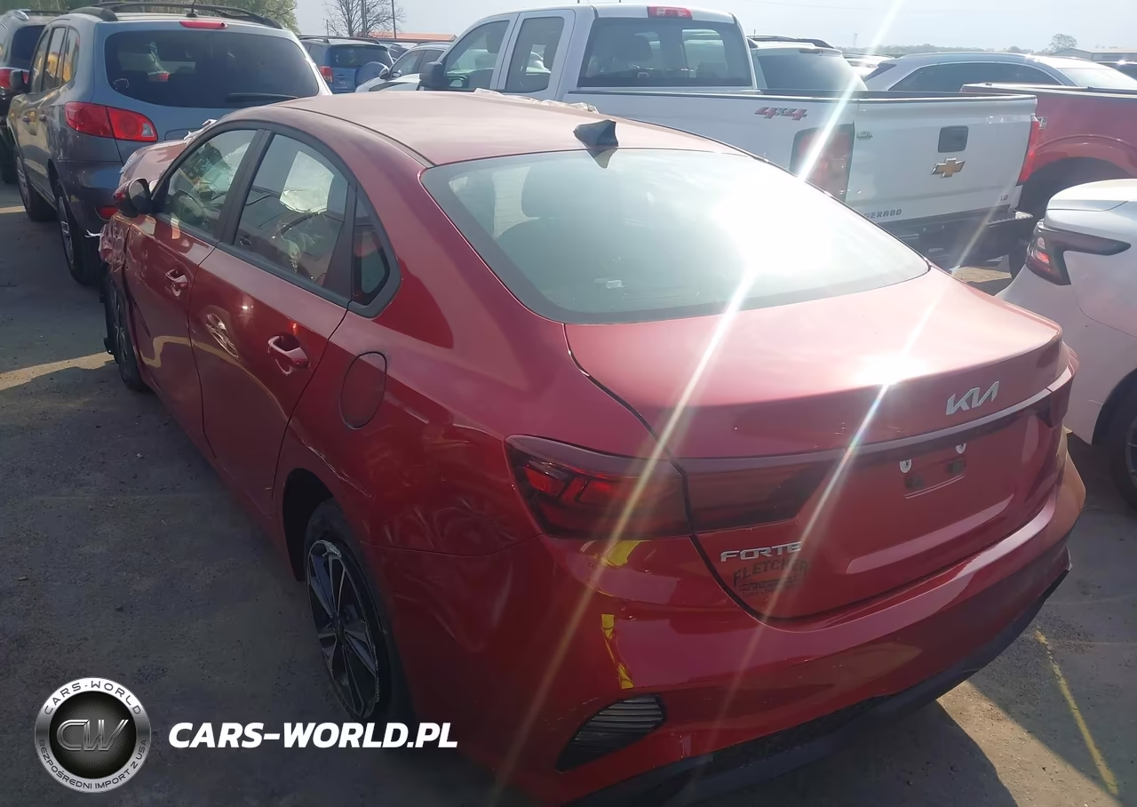 2024 Kia Forte Lxs VIN:3KPF24AD6RE704415 - 3