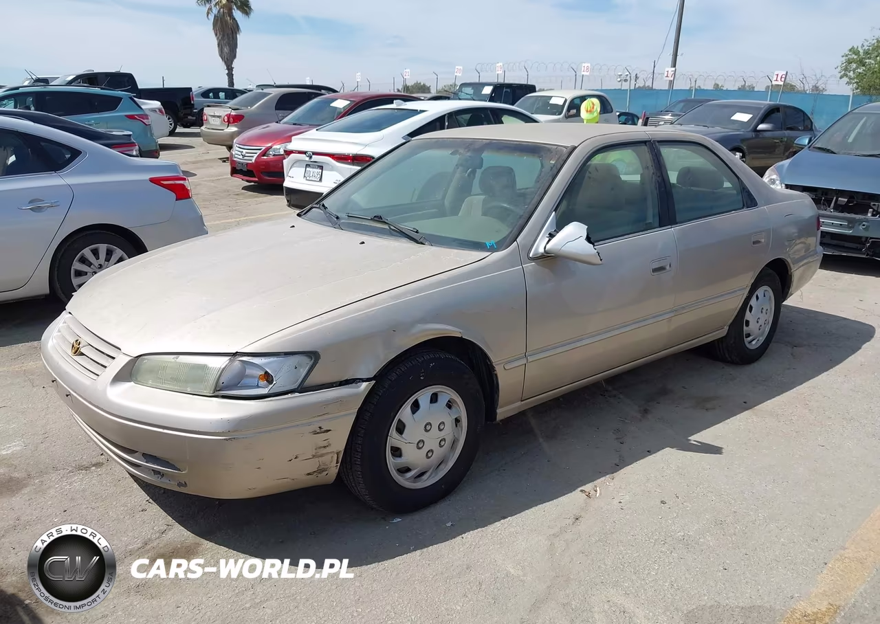 1998 Toyota Camry Le VIN:JT2BG22K1W0216228 - 2