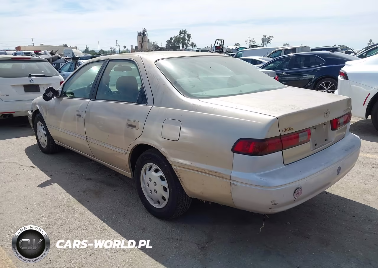 1998 Toyota Camry Le VIN:JT2BG22K1W0216228 - 3