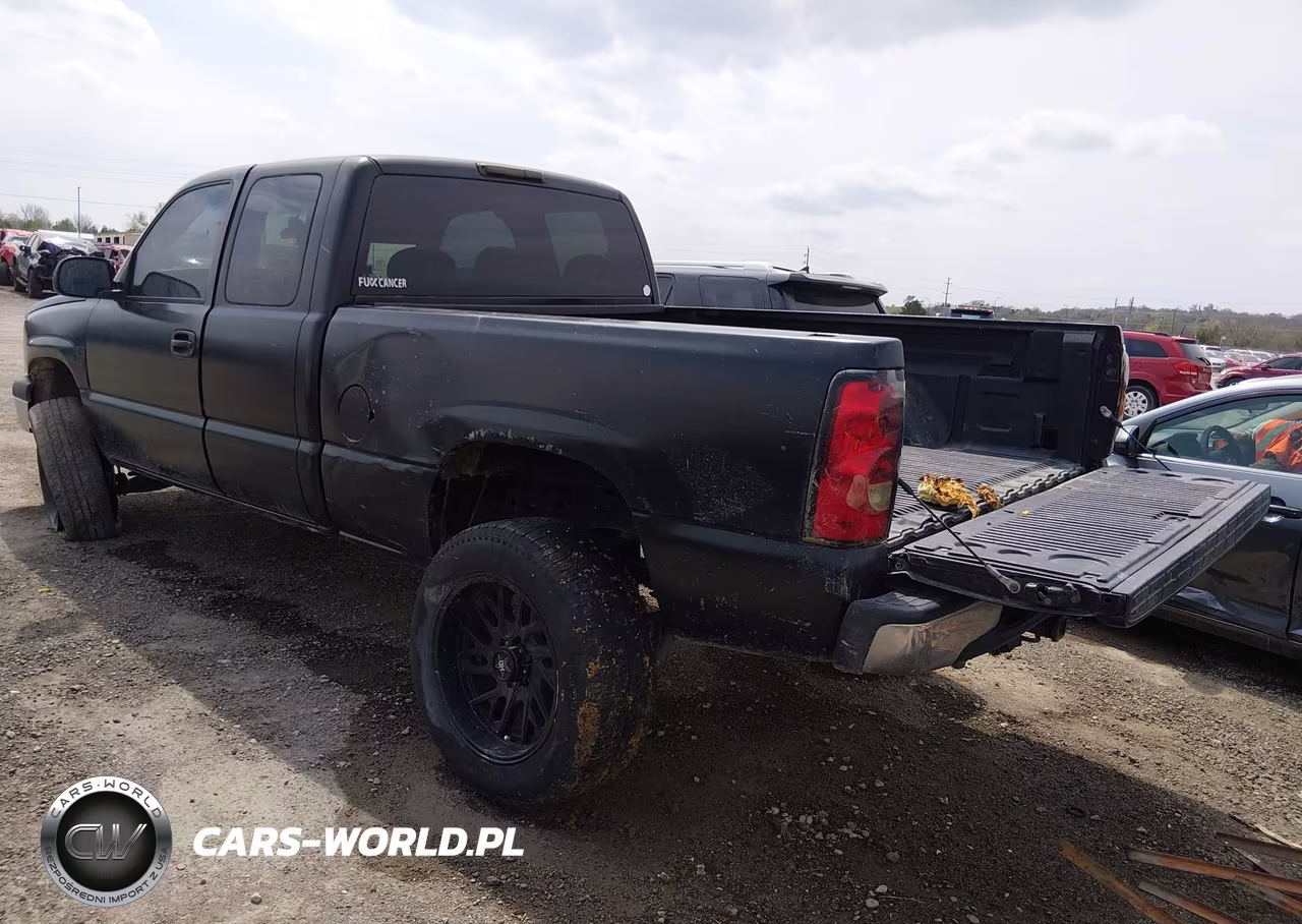 2005 Chevrolet Silverado 1500 Ls VIN:2GCEC19V451258728 - 3