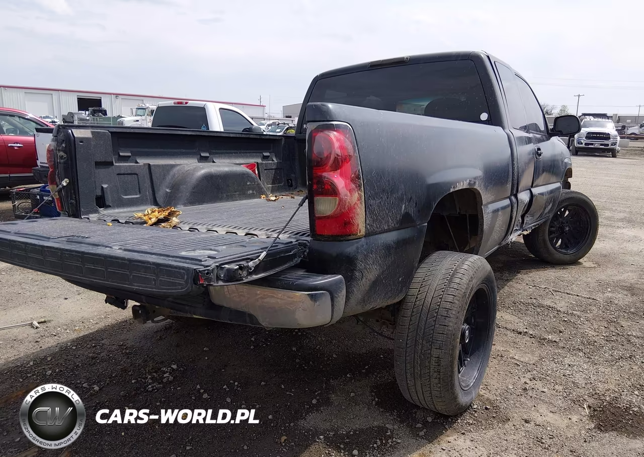 2005 Chevrolet Silverado 1500 Ls VIN:2GCEC19V451258728 - 4