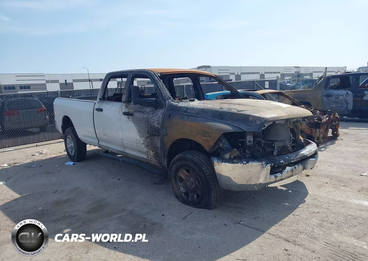 2017 Ram 3500 Tradesman 4X4 8' Box
