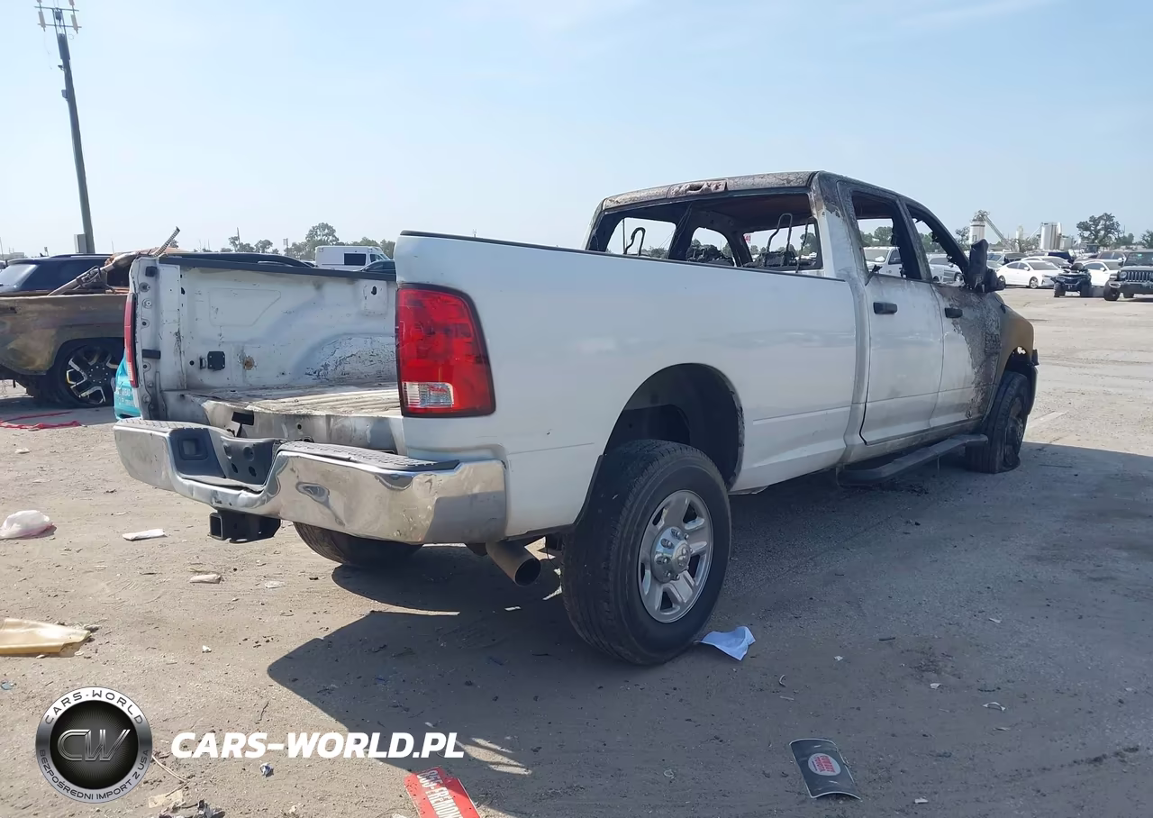 2017 Ram 3500 Tradesman 4X4 8' Box VIN:3C63R3GL8HG560724 - 4