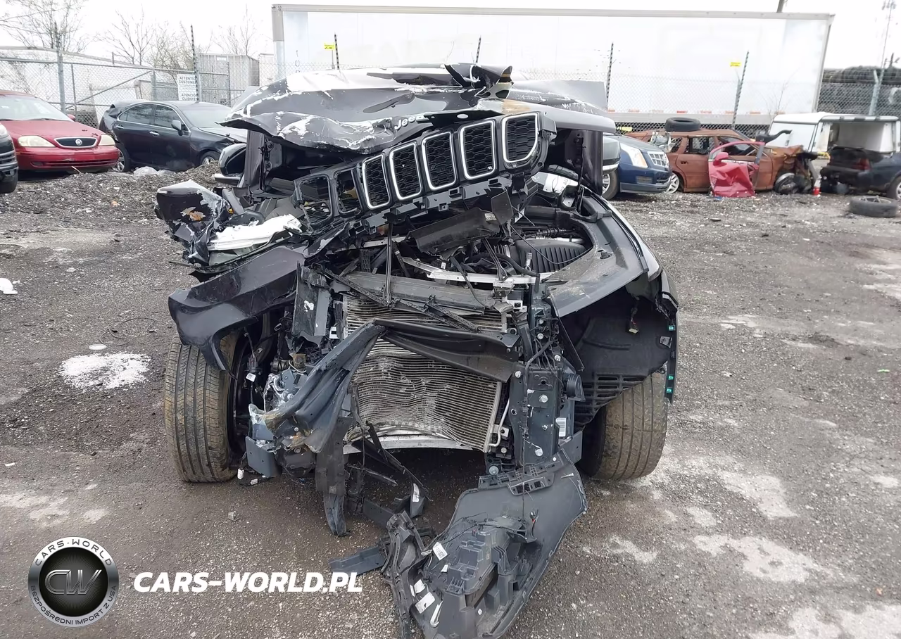 2022 Jeep Grand Cherokee 4Xe Limited 4X4 VIN:1C4RJYB67N8759435 - 11