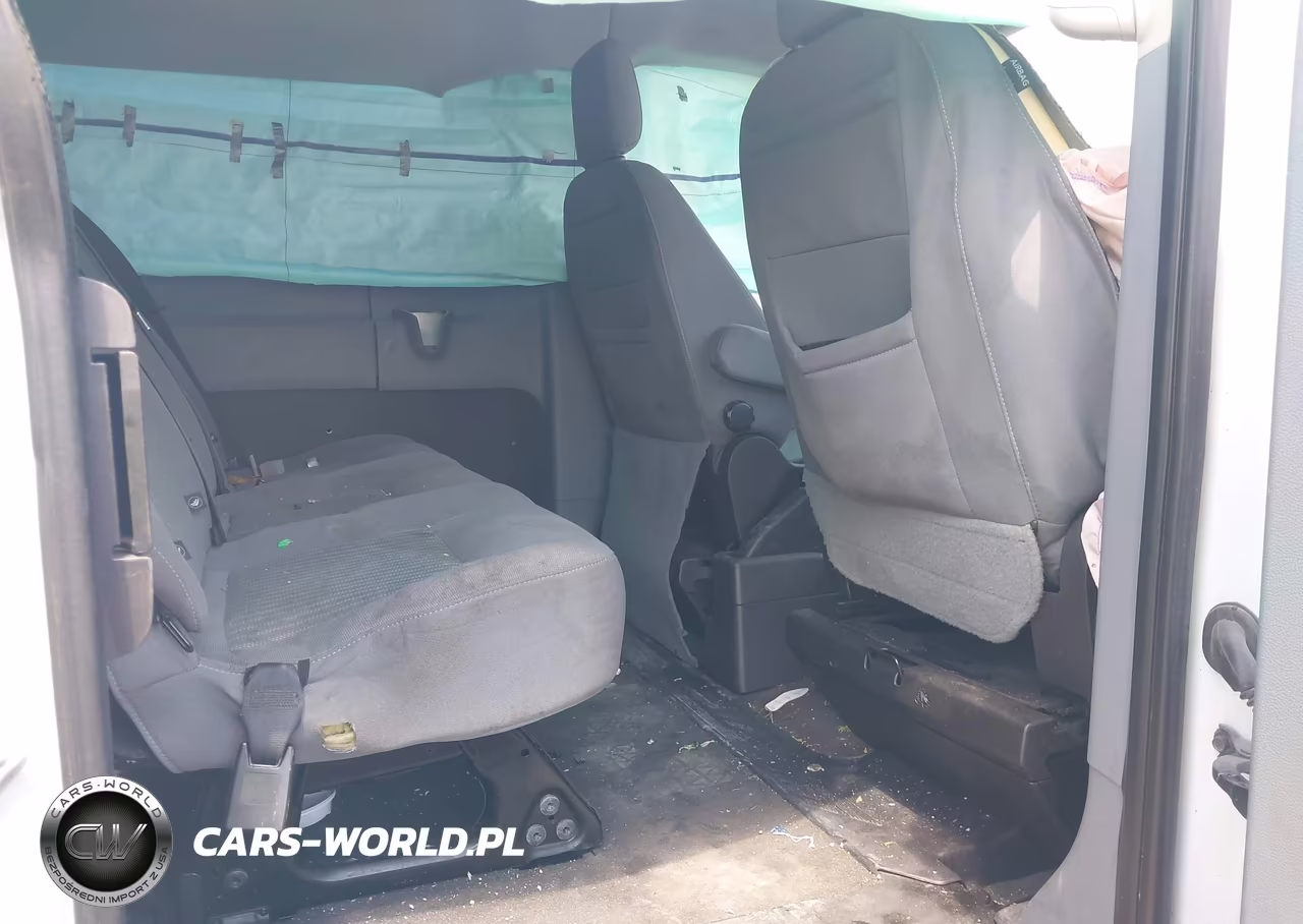 2017 Ford Transit-150 Xlt VIN:1FMZK1ZMXHKA94011 - 8