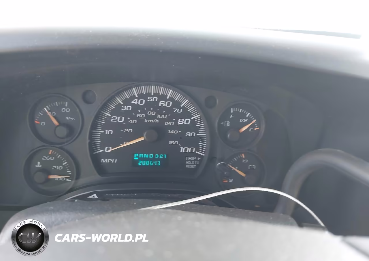 2003 Chevrolet Express VIN:1GAGG29U931224774 - 7