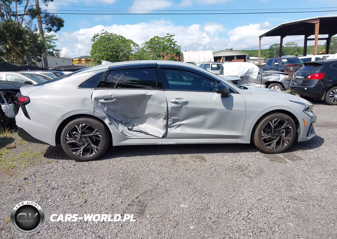 2026 Kia K5 Gt-Line Fwd VIN:KNAG64J70T5423777 - 13