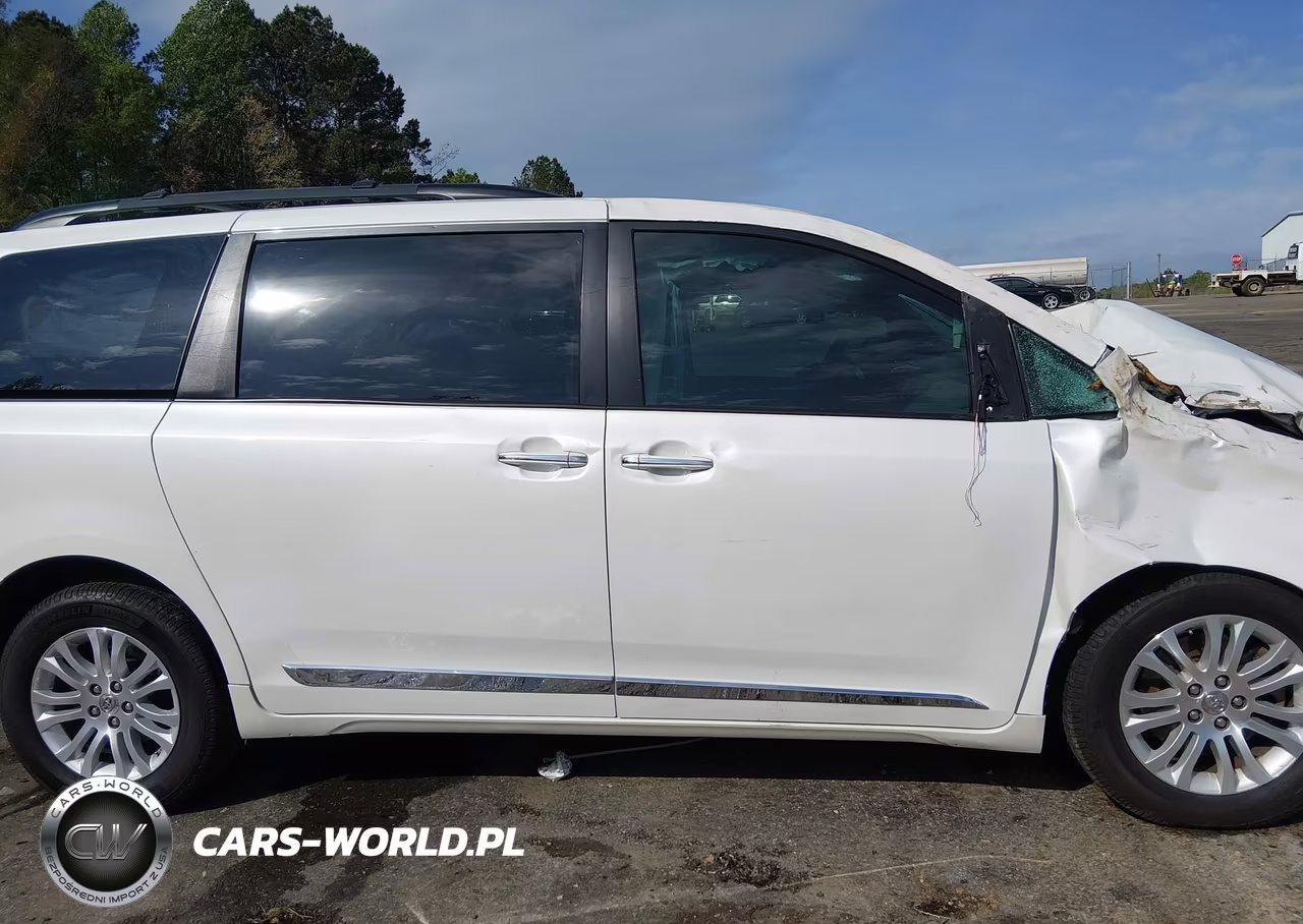 2017 Toyota Sienna Xle 8 Passenger VIN:5TDYZ3DC6HS821207 - 14