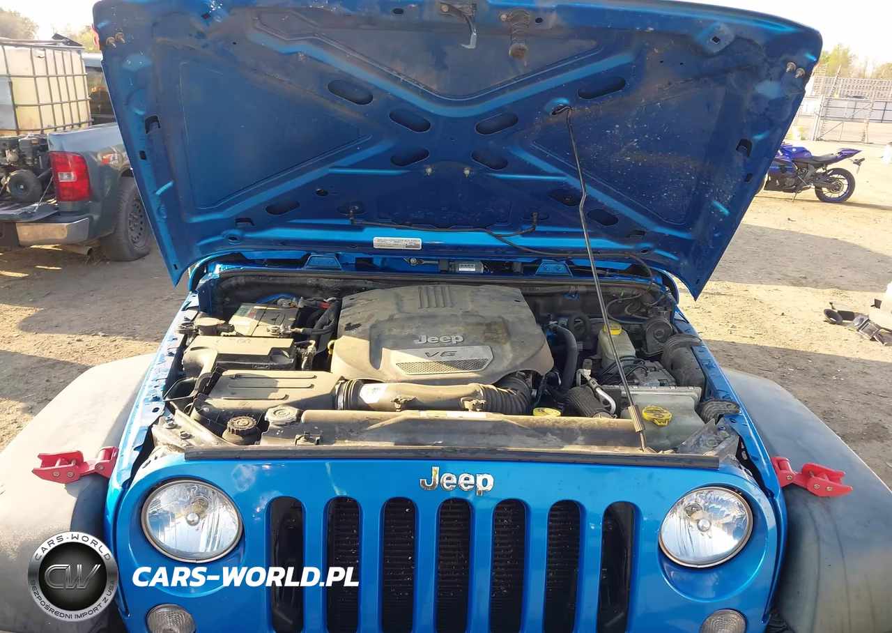 2015 Jeep Wrangler Unlimited Sport VIN:1C4HJWDGXFL550873 - 10