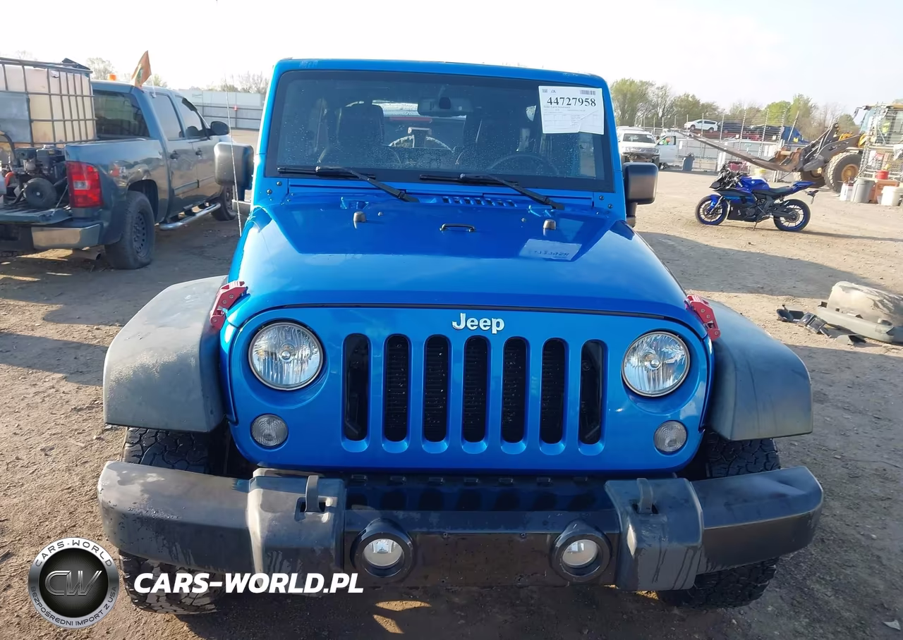 2015 Jeep Wrangler Unlimited Sport VIN:1C4HJWDGXFL550873 - 13