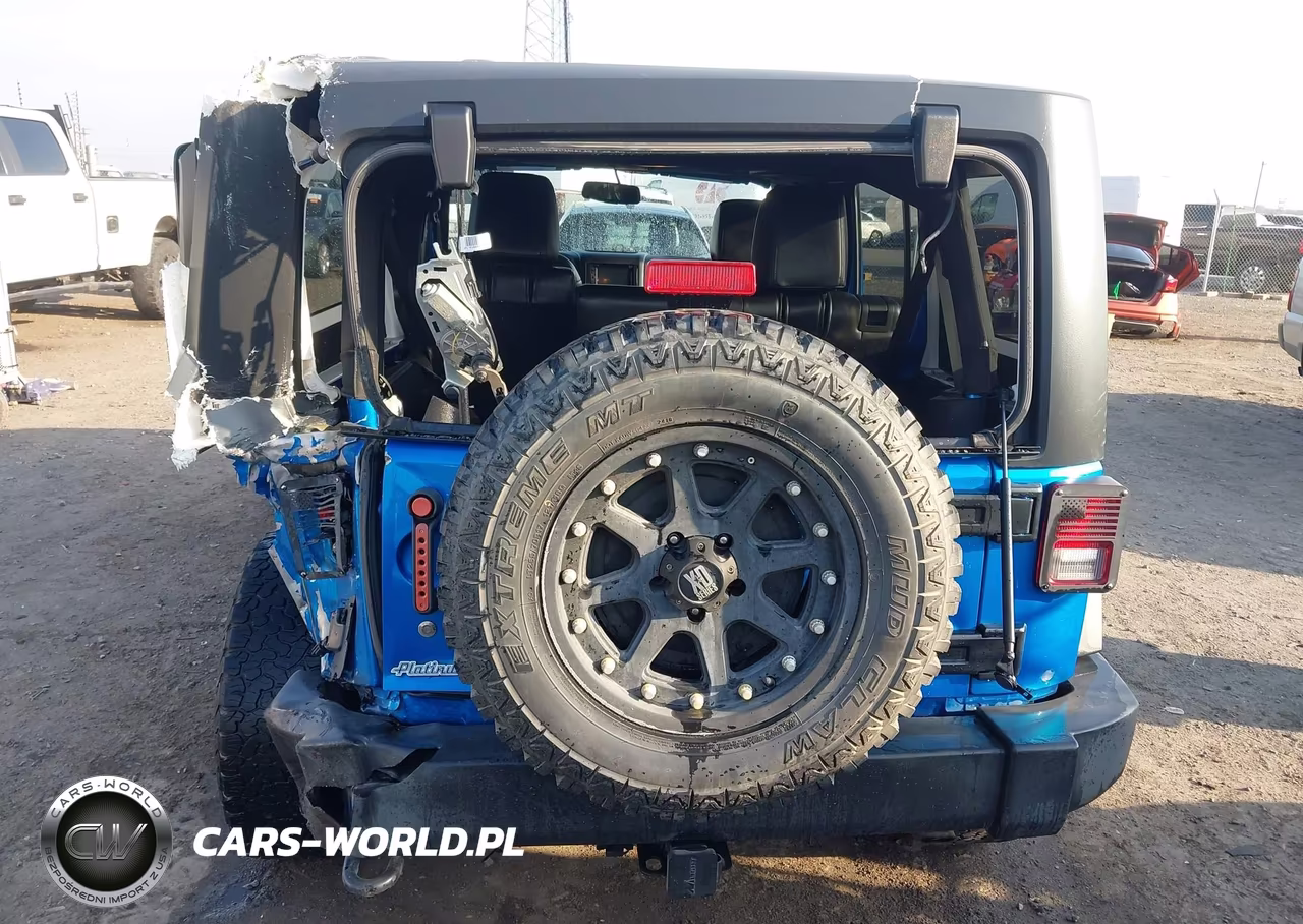 2015 Jeep Wrangler Unlimited Sport VIN:1C4HJWDGXFL550873 - 17