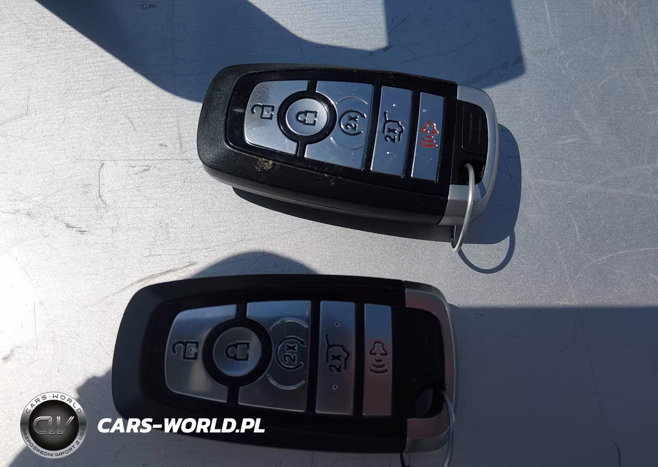 2020 Ford Escape Sel VIN:1FMCU9H60LUB11011 - 11