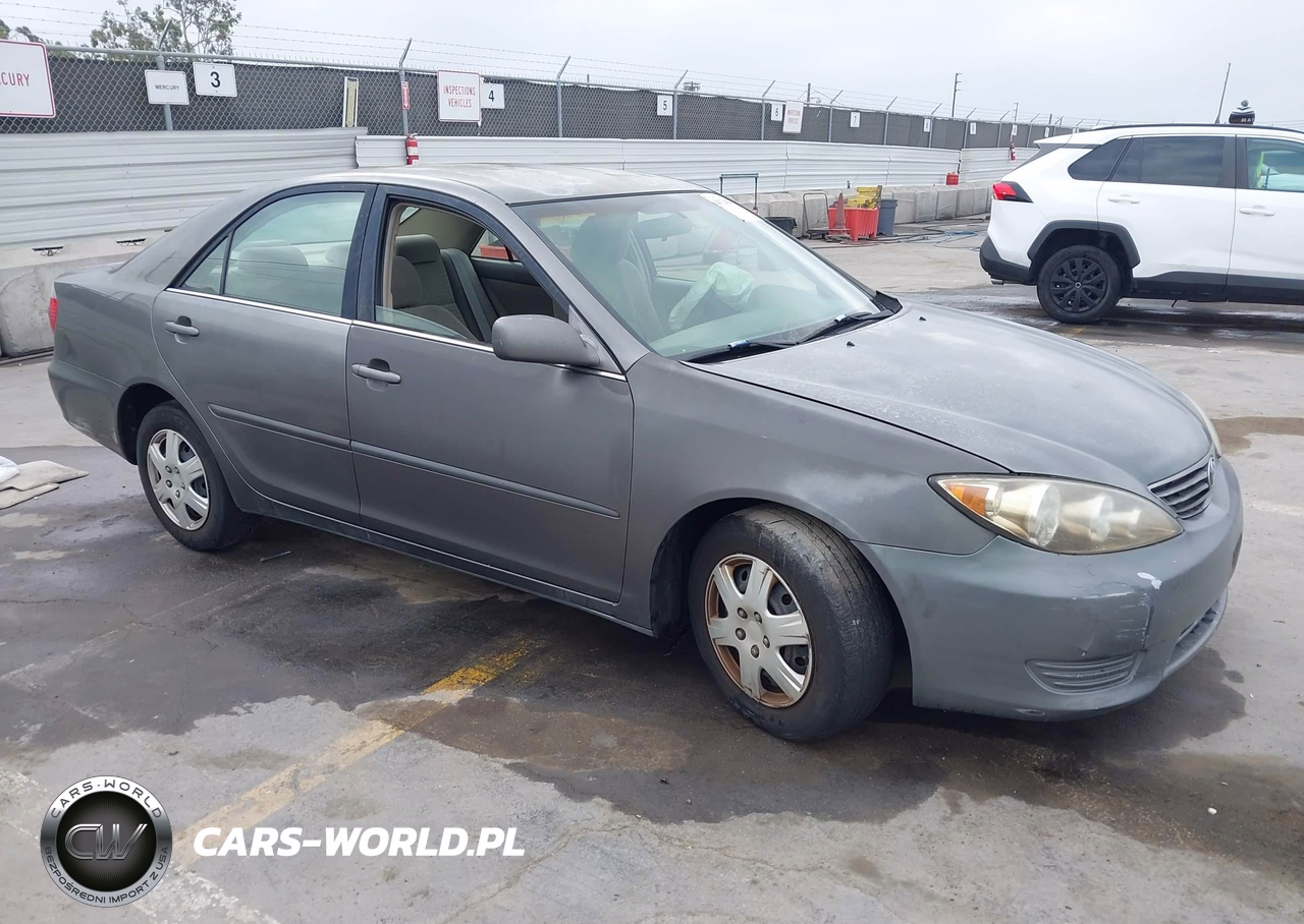 2005 Toyota Camry Le