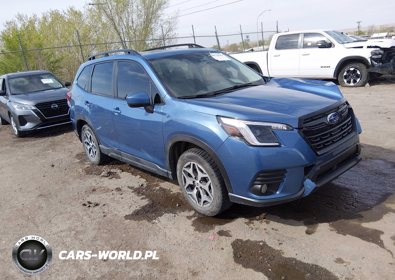2022 Subaru Forester Premium