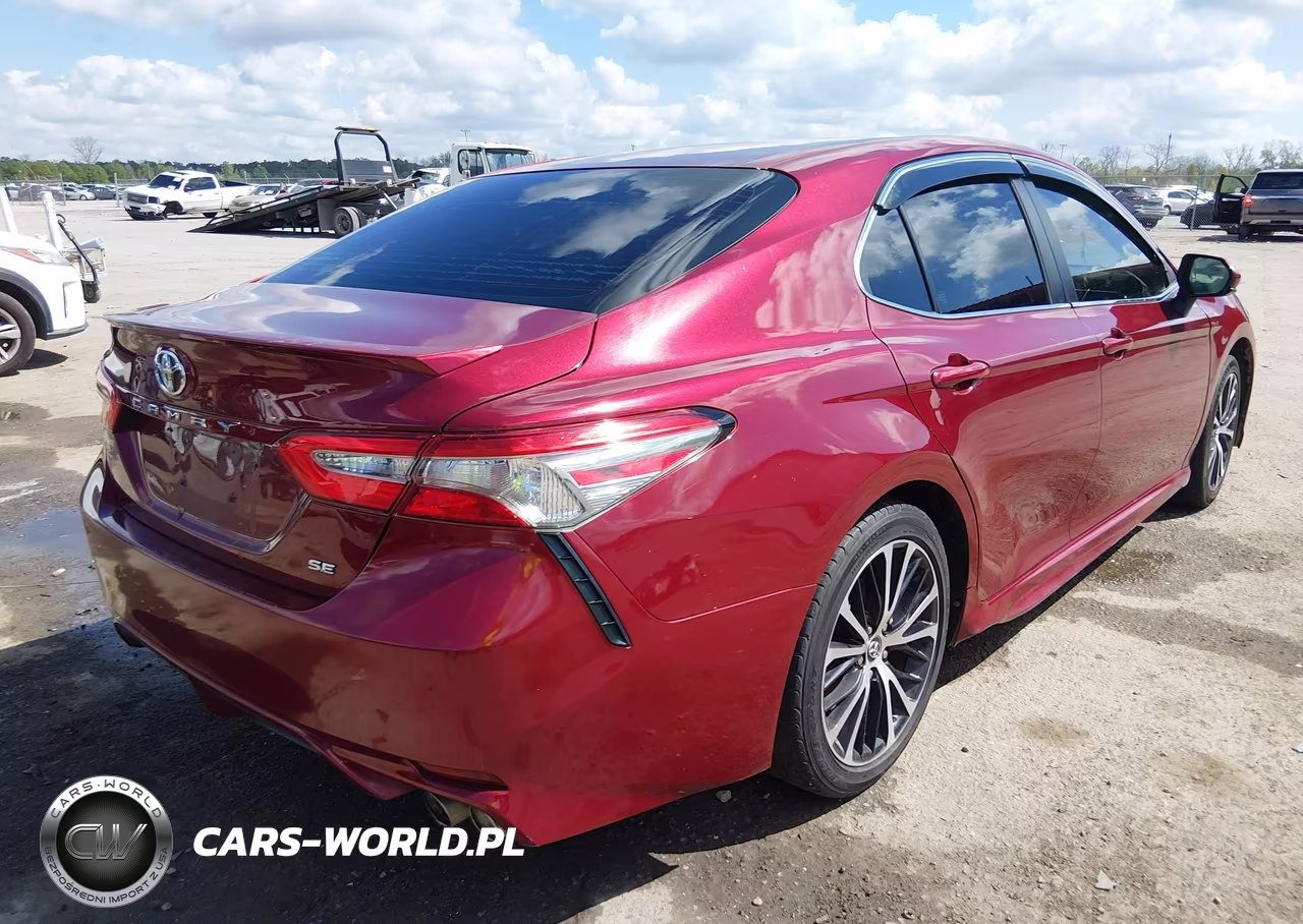 2018 Toyota Camry Se VIN:4T1B11HK2JU597806 - 4