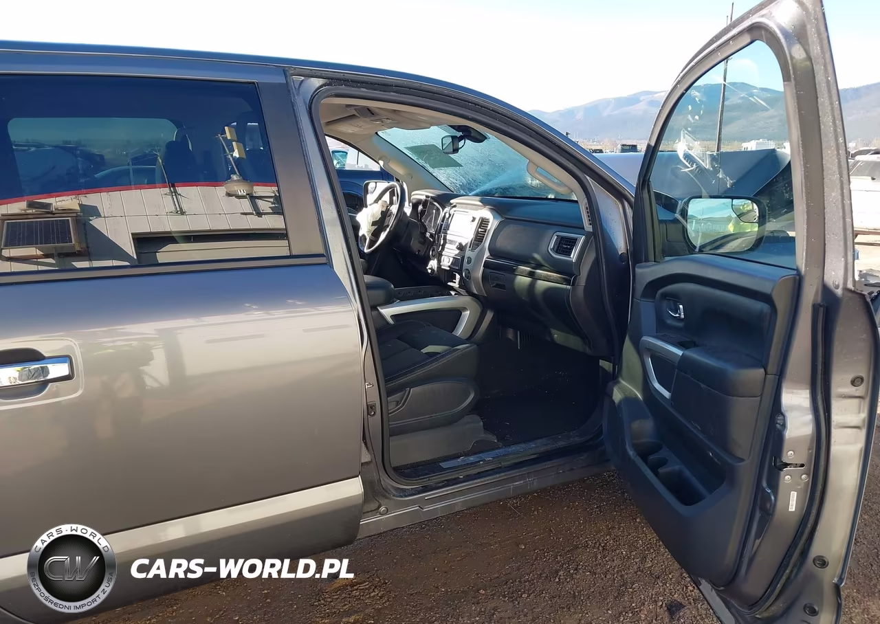 2018 Nissan Titan Sv VIN:1N6AA1E54JN551240 - 5