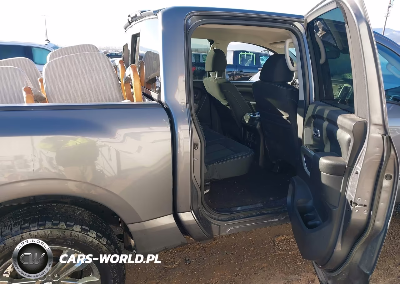 2018 Nissan Titan Sv VIN:1N6AA1E54JN551240 - 8