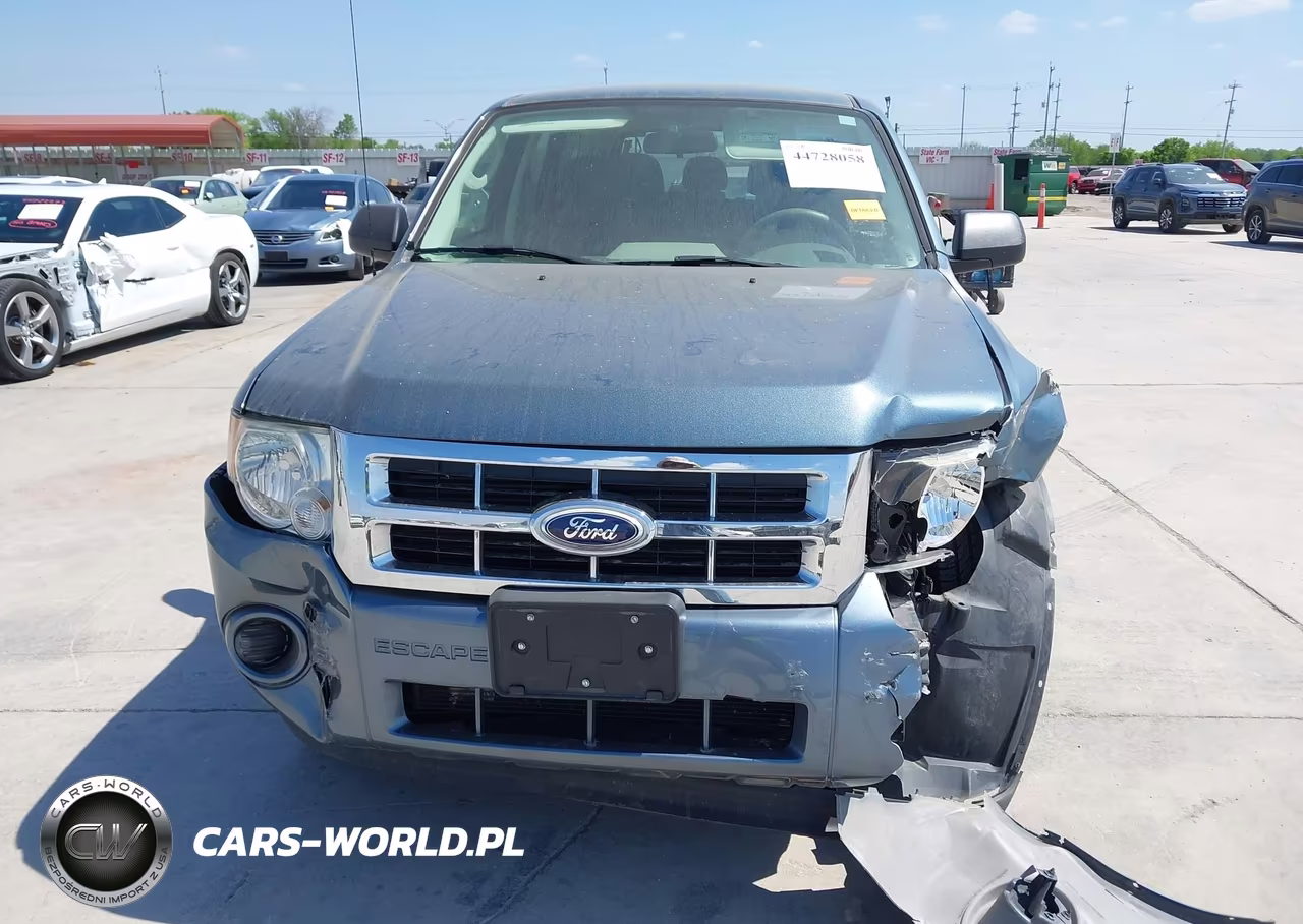 2011 Ford Escape Xls VIN:1FMCU0C76BKA21559 - 12
