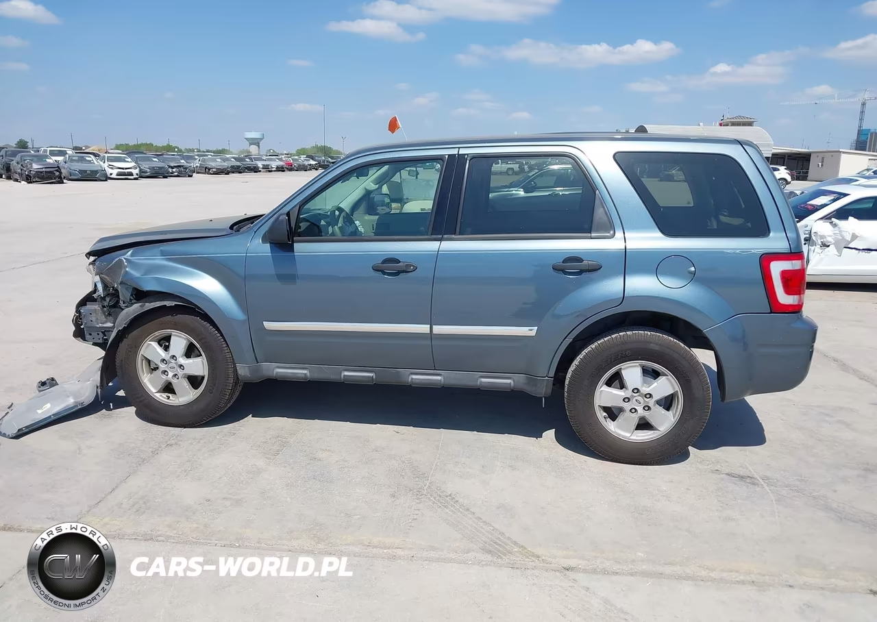 2011 Ford Escape Xls VIN:1FMCU0C76BKA21559 - 14