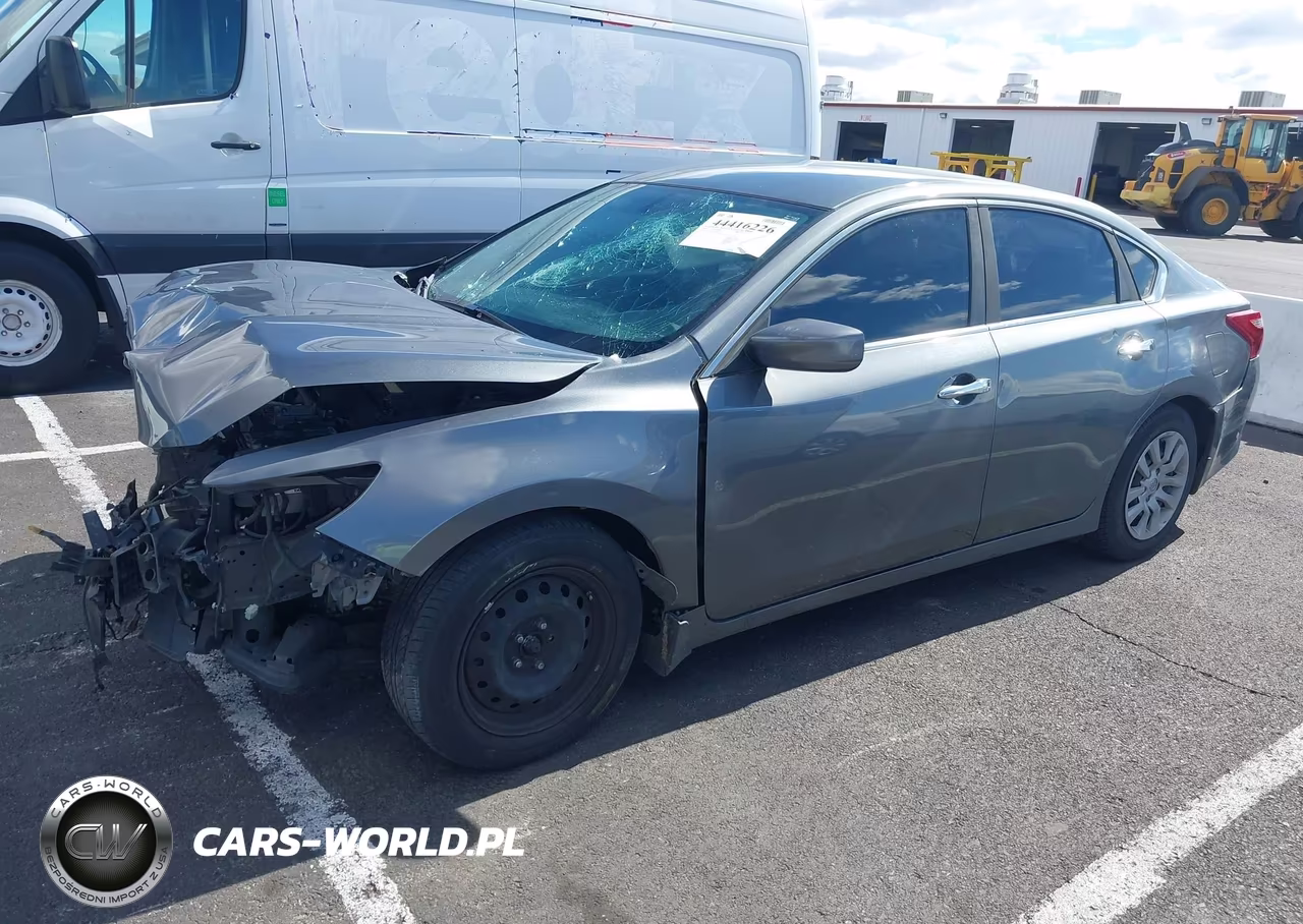 2018 Nissan Altima 2.5 S VIN:1N4AL3AP5JC102845 - 17