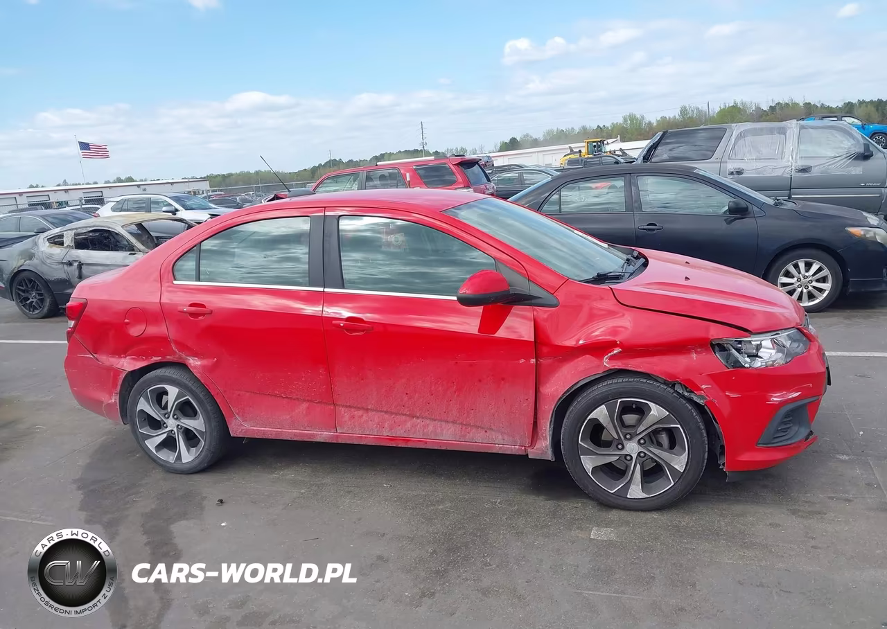 2018 Chevrolet Sonic Premier Auto VIN:1G1JF5SB2J4135109 - 13