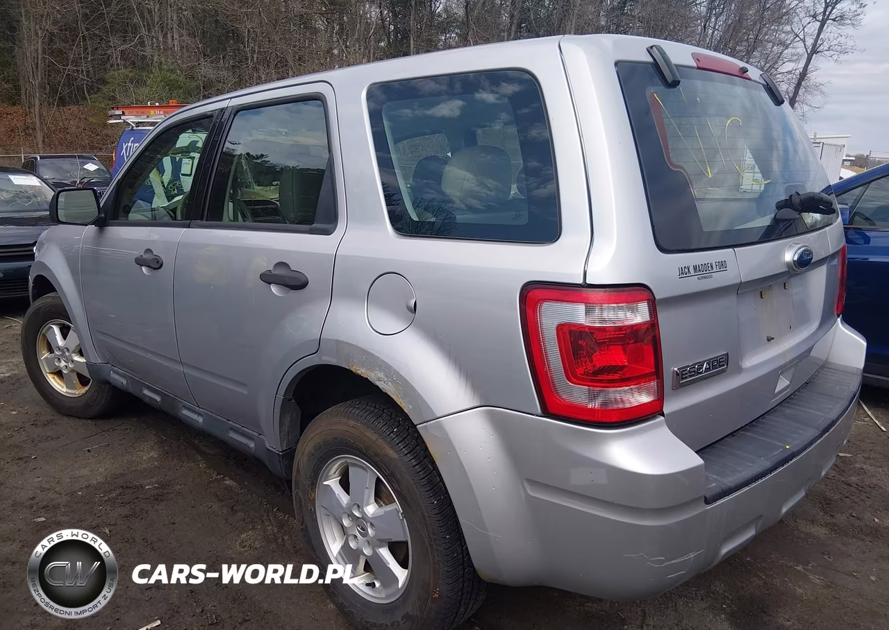 2012 Ford Escape Xls VIN:1FMCU0C78CKB47049 - 3