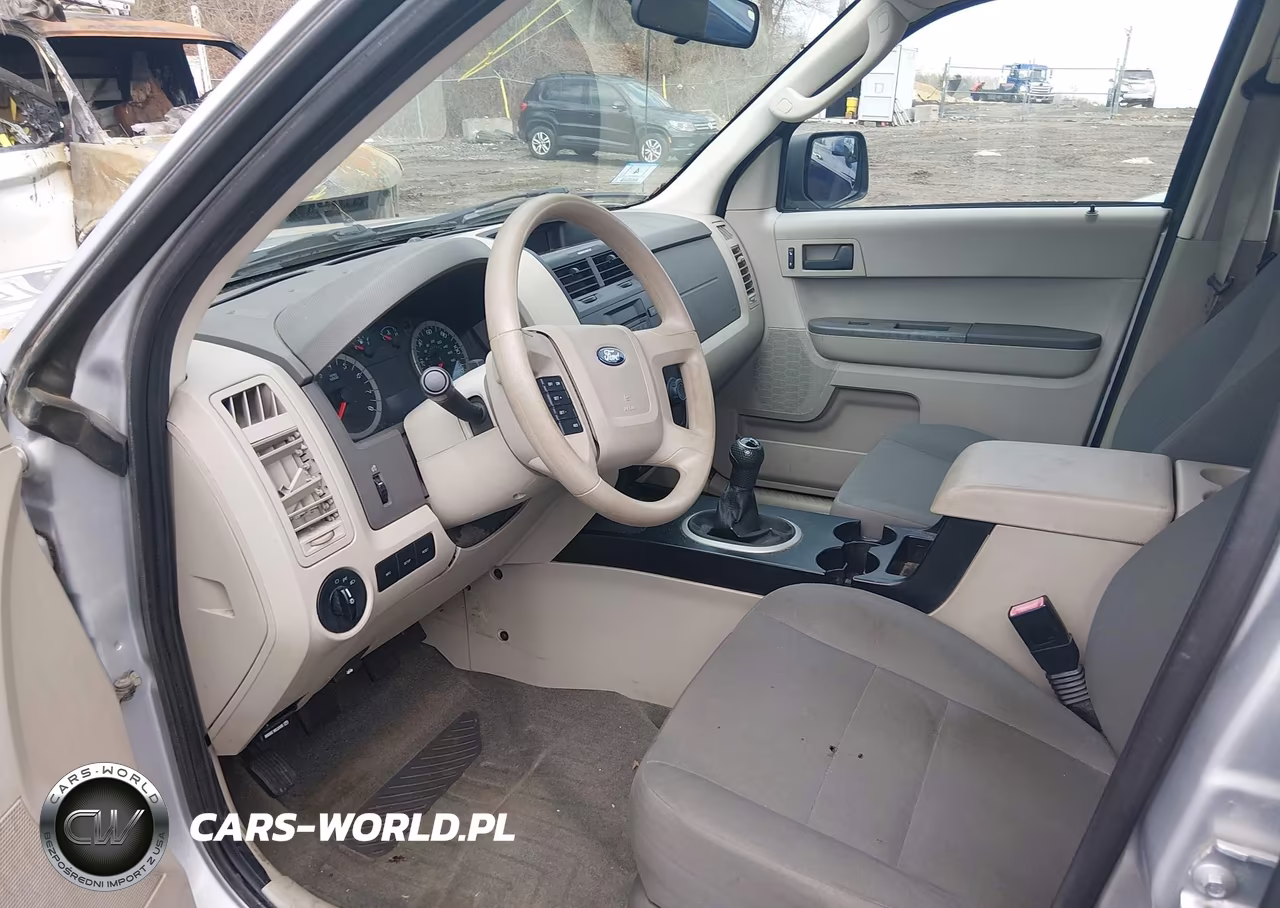 2012 Ford Escape Xls VIN:1FMCU0C78CKB47049 - 5