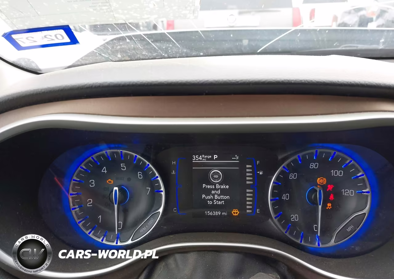2018 Chrysler Pacifica Touring L VIN:2C4RC1BG2JR142341 - 7