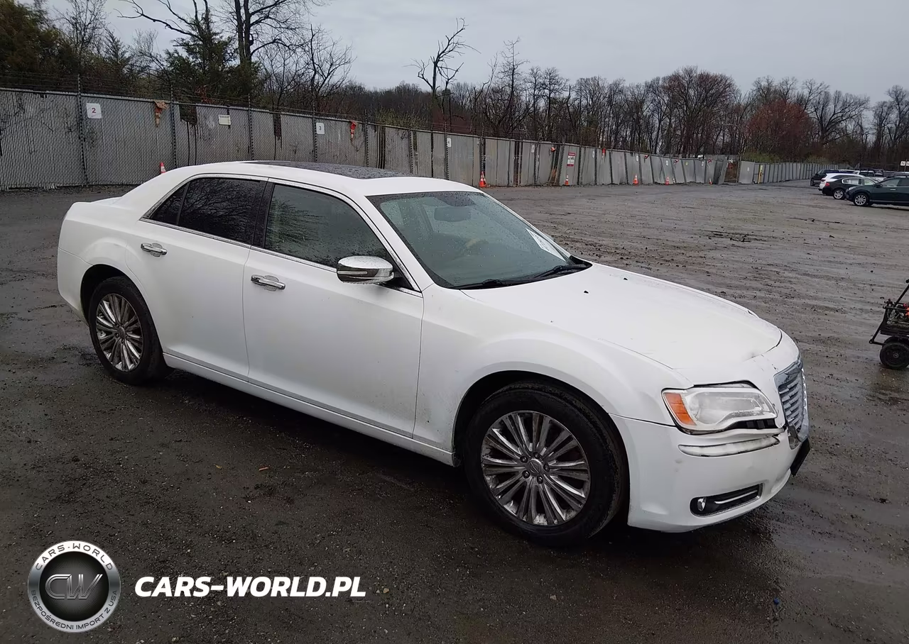 2013 Chrysler 300C Awd