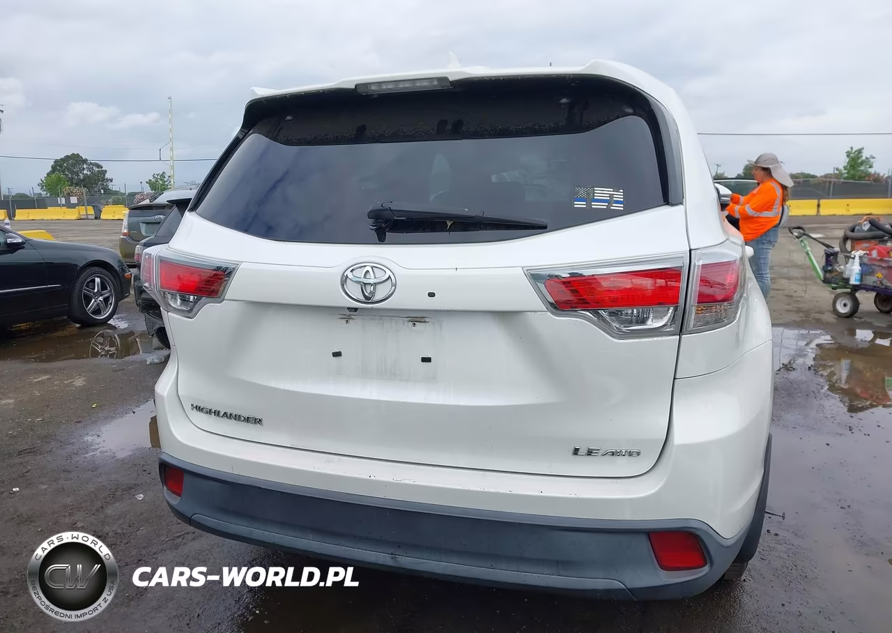 2016 Toyota Highlander Le Plus V6 VIN:5TDBKRFH1GS261942 - 17