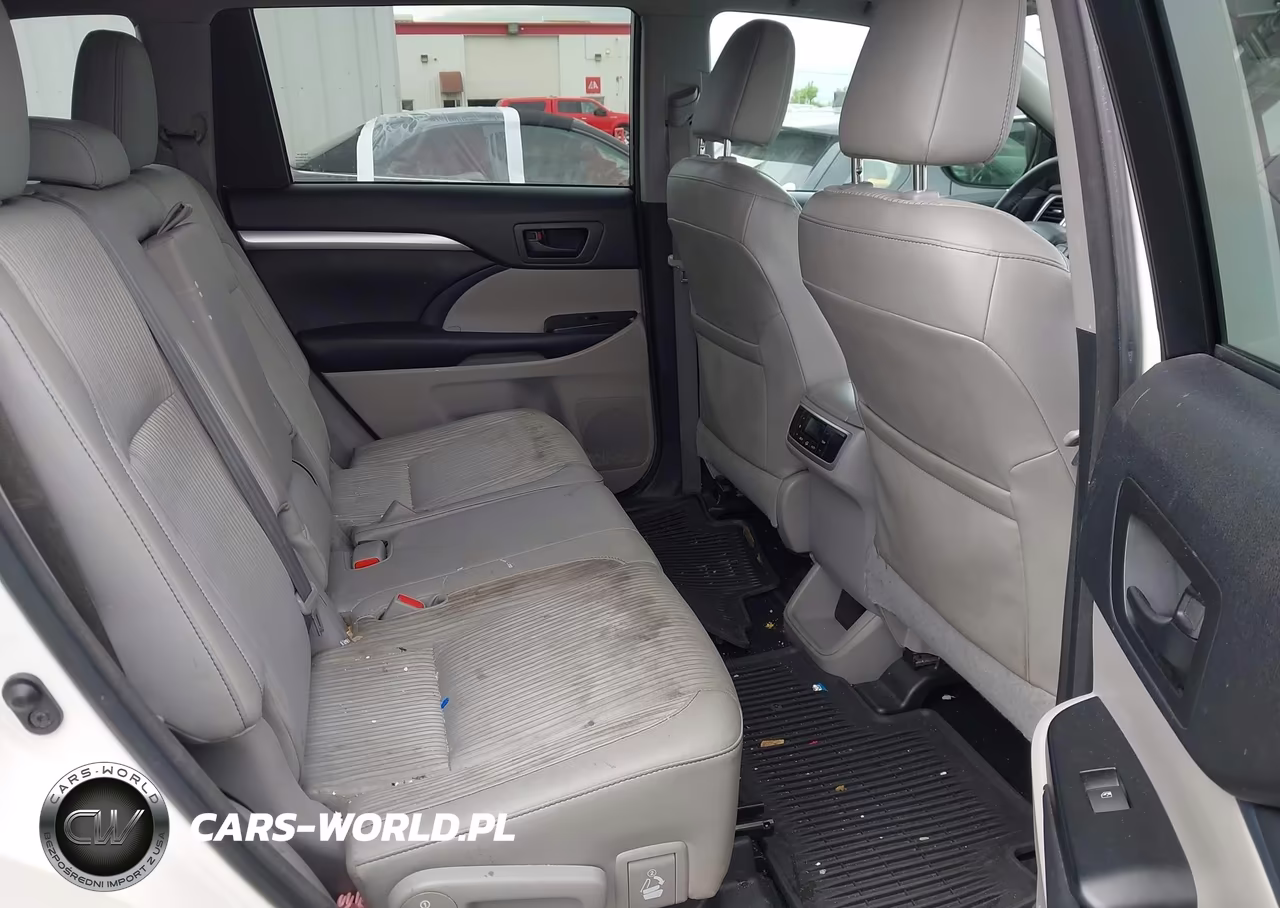 2016 Toyota Highlander Le Plus V6 VIN:5TDBKRFH1GS261942 - 8