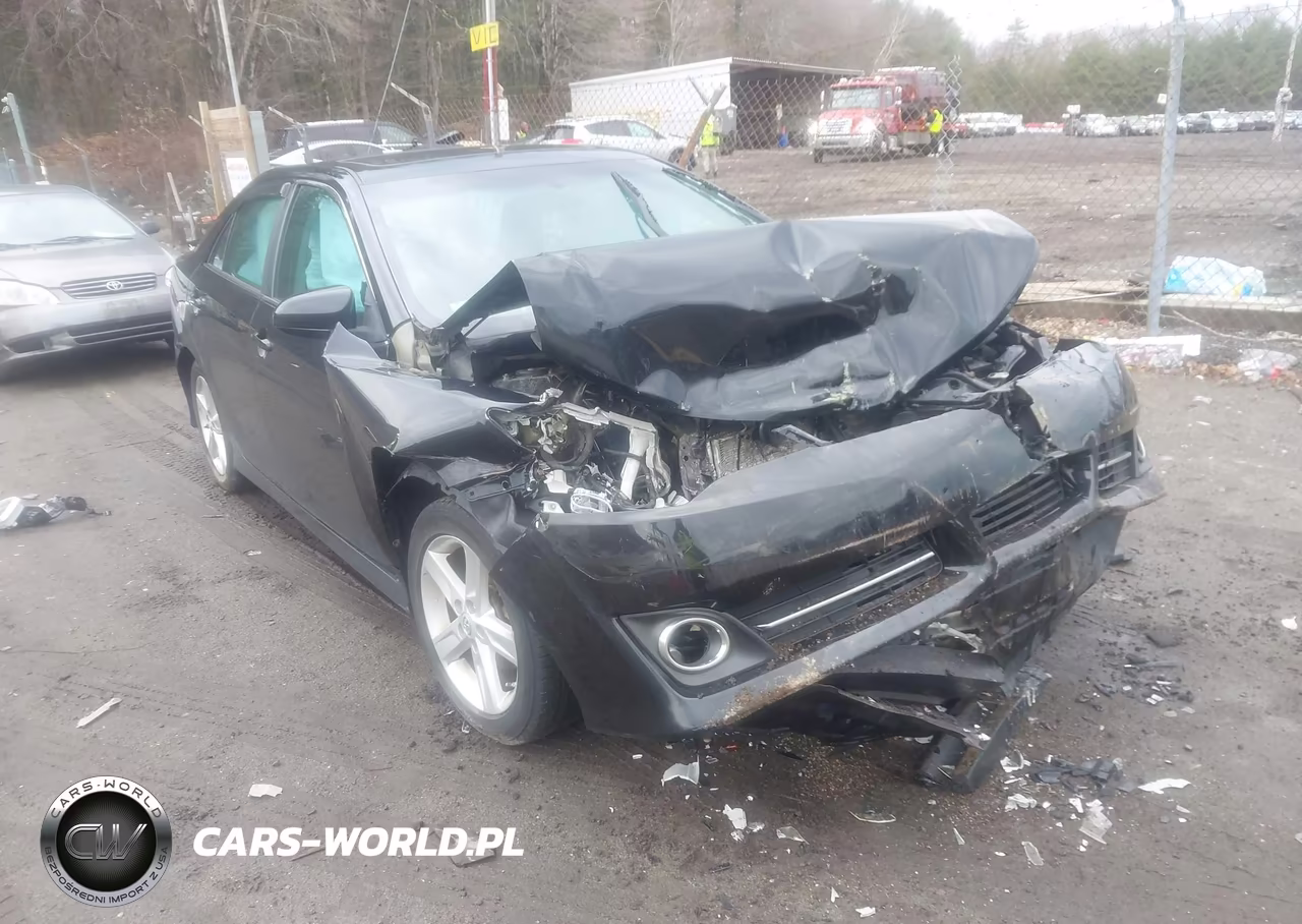 2013 Toyota Camry Se – zdjęcie 1 z 12