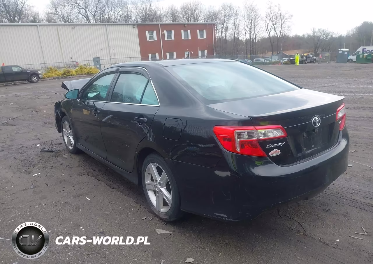 2013 Toyota Camry Se VIN:4T1BF1FK2DU724496 - 3