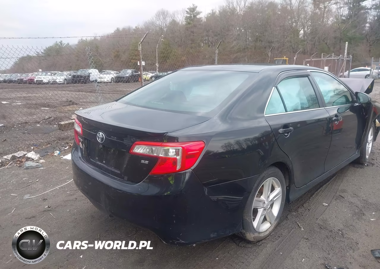 2013 Toyota Camry Se VIN:4T1BF1FK2DU724496 - 4