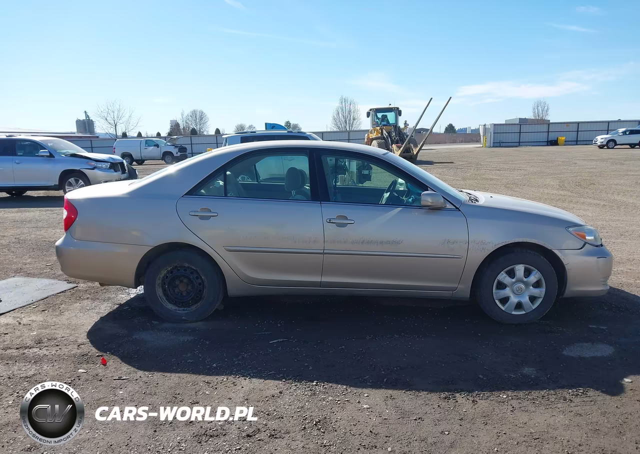 2003 Toyota Camry Le VIN:4T1BE32K43U210720 - 13