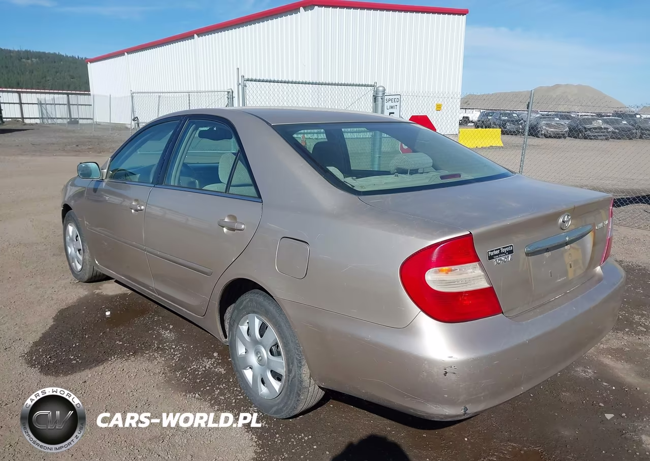 2003 Toyota Camry Le VIN:4T1BE32K43U210720 - 3