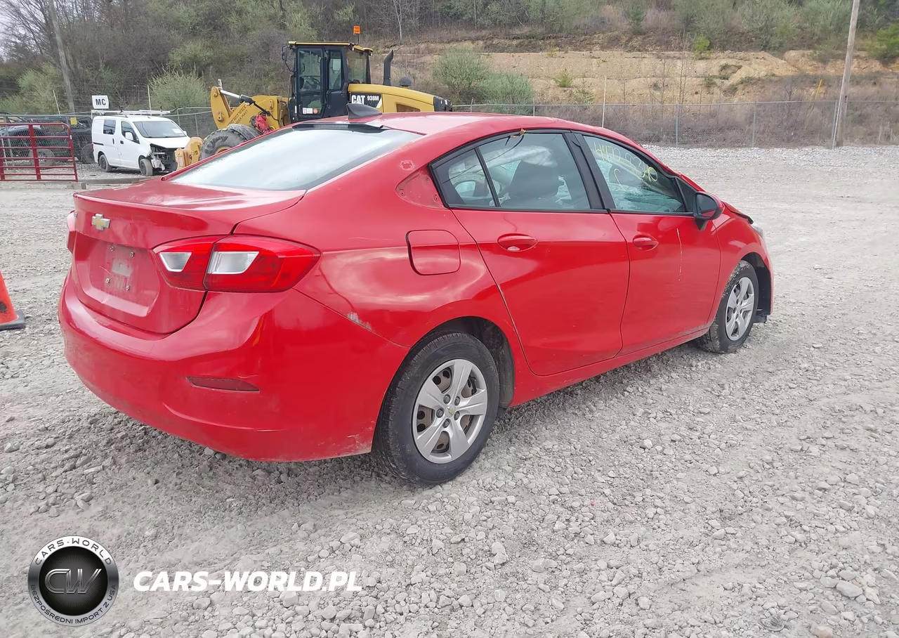 2017 Chevrolet Cruze Ls Auto VIN:1G1BC5SM6H7114657 - 4