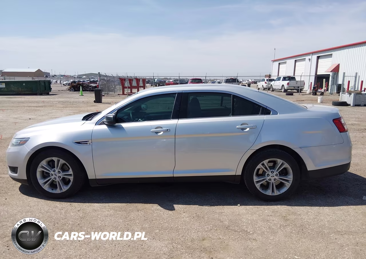 2018 Ford Taurus Se VIN:1FAHP2D82JG105700 - 15