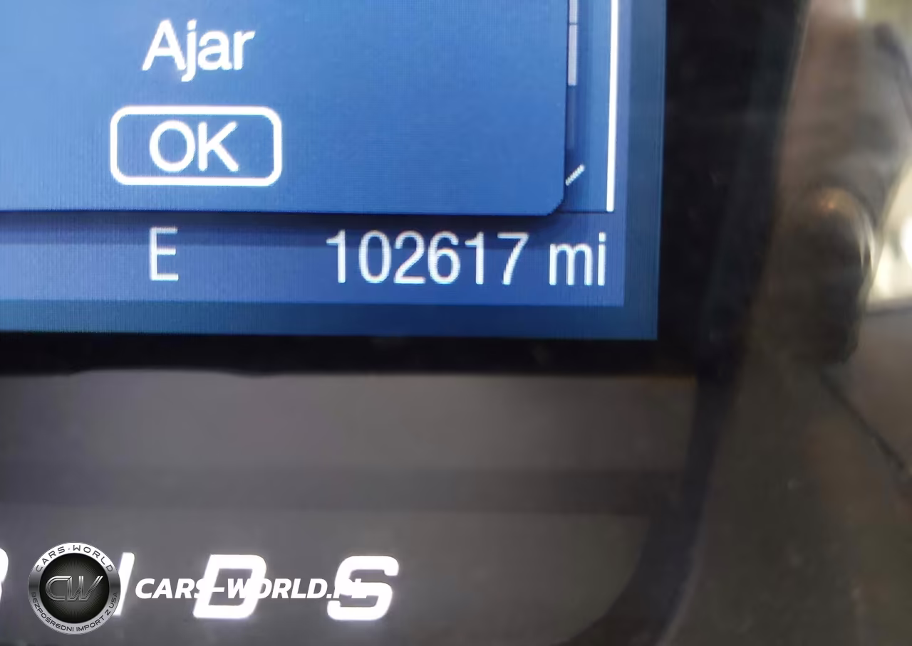 2018 Ford Taurus Se VIN:1FAHP2D82JG105700 - 16