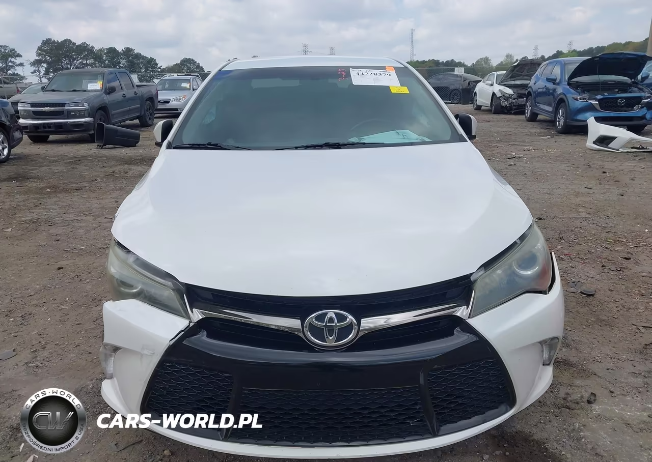 2015 Toyota Camry Se VIN:4T1BF1FK1FU070304 - 13