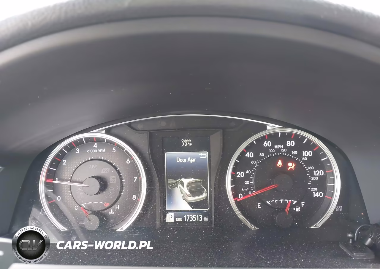 2015 Toyota Camry Se VIN:4T1BF1FK1FU070304 - 16