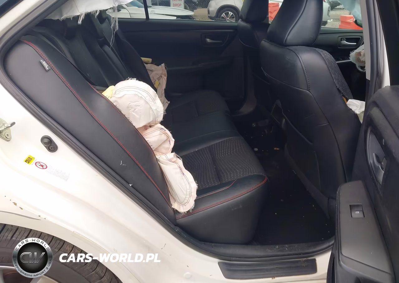 2015 Toyota Camry Se VIN:4T1BF1FK1FU070304 - 8